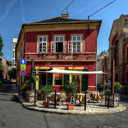 Santico Art Hotel And Hostel Budapest Eksteriør billede