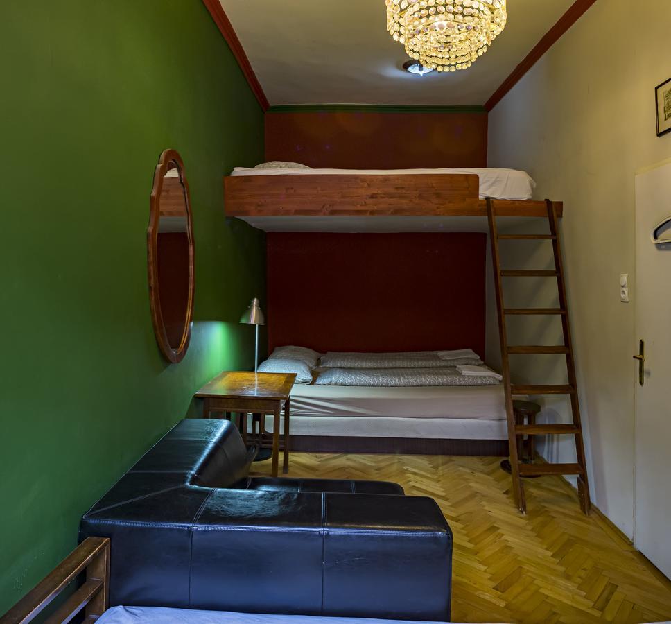 Santico Art Hotel And Hostel Budapest Værelse billede